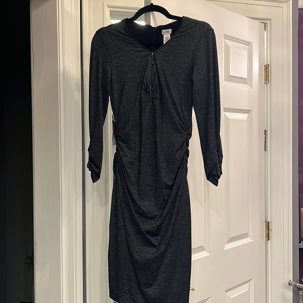 Size 6 Cache dress.
